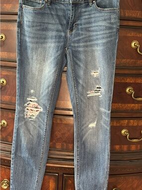 White House Black Market The Skinny Jeans embroidered patches size 4